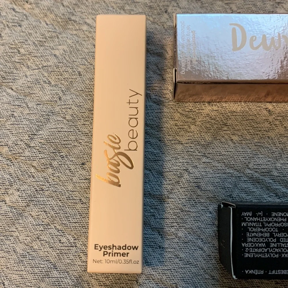 Makeup bundle - Picture 7 of 7